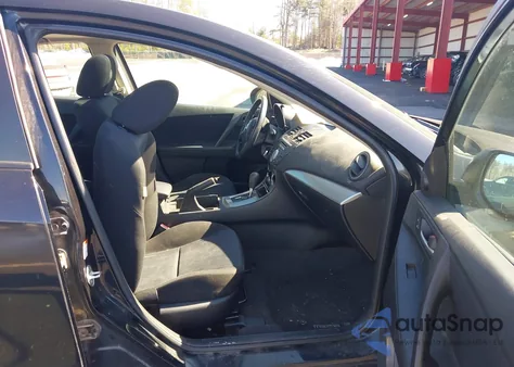 2011 Mazda Mazda3 I Touring из США, поврежденный, VIN JM1BL1VG3B1489261